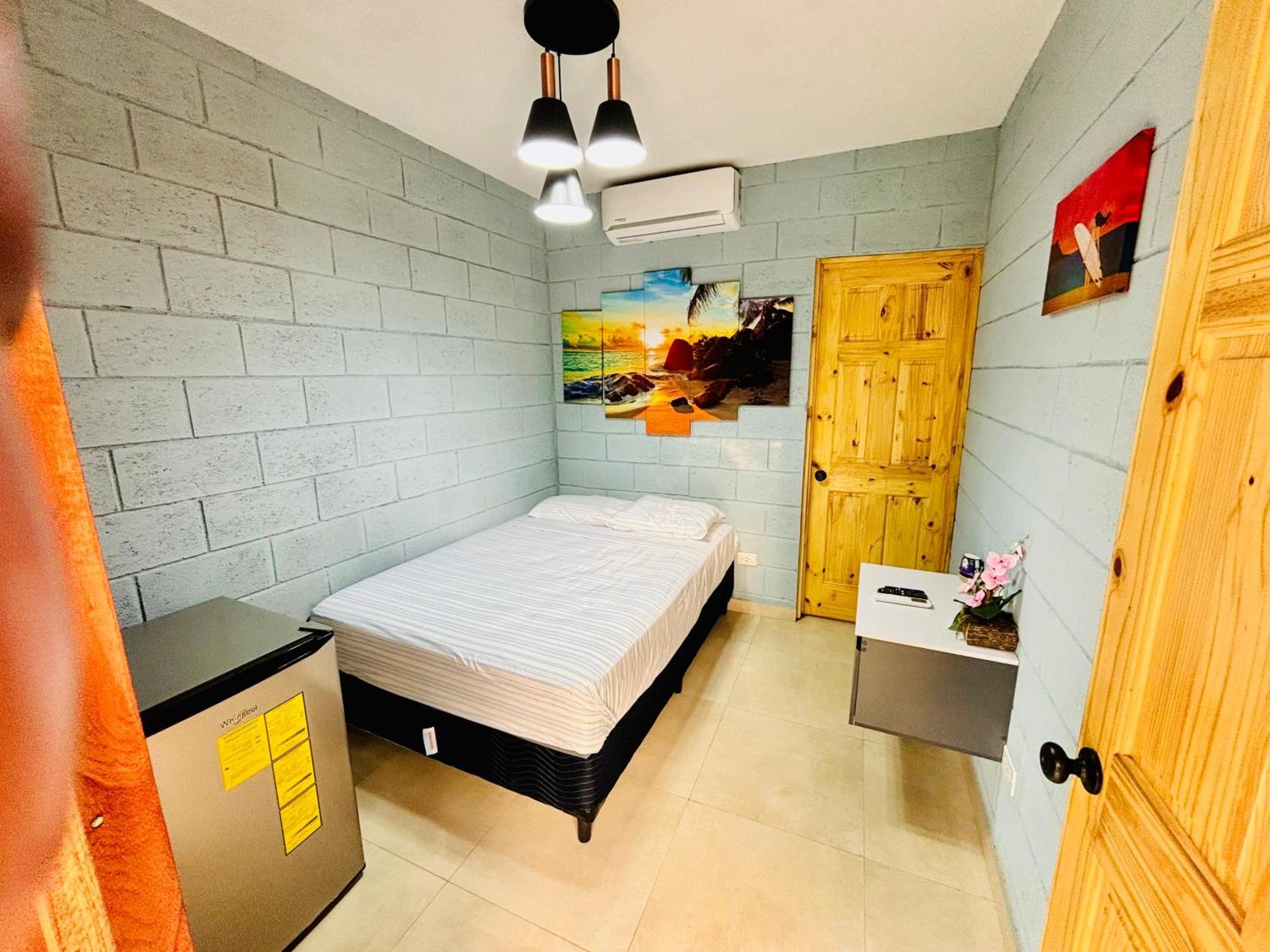 Hostal Camila'S Tamanique Zewnętrze zdjęcie