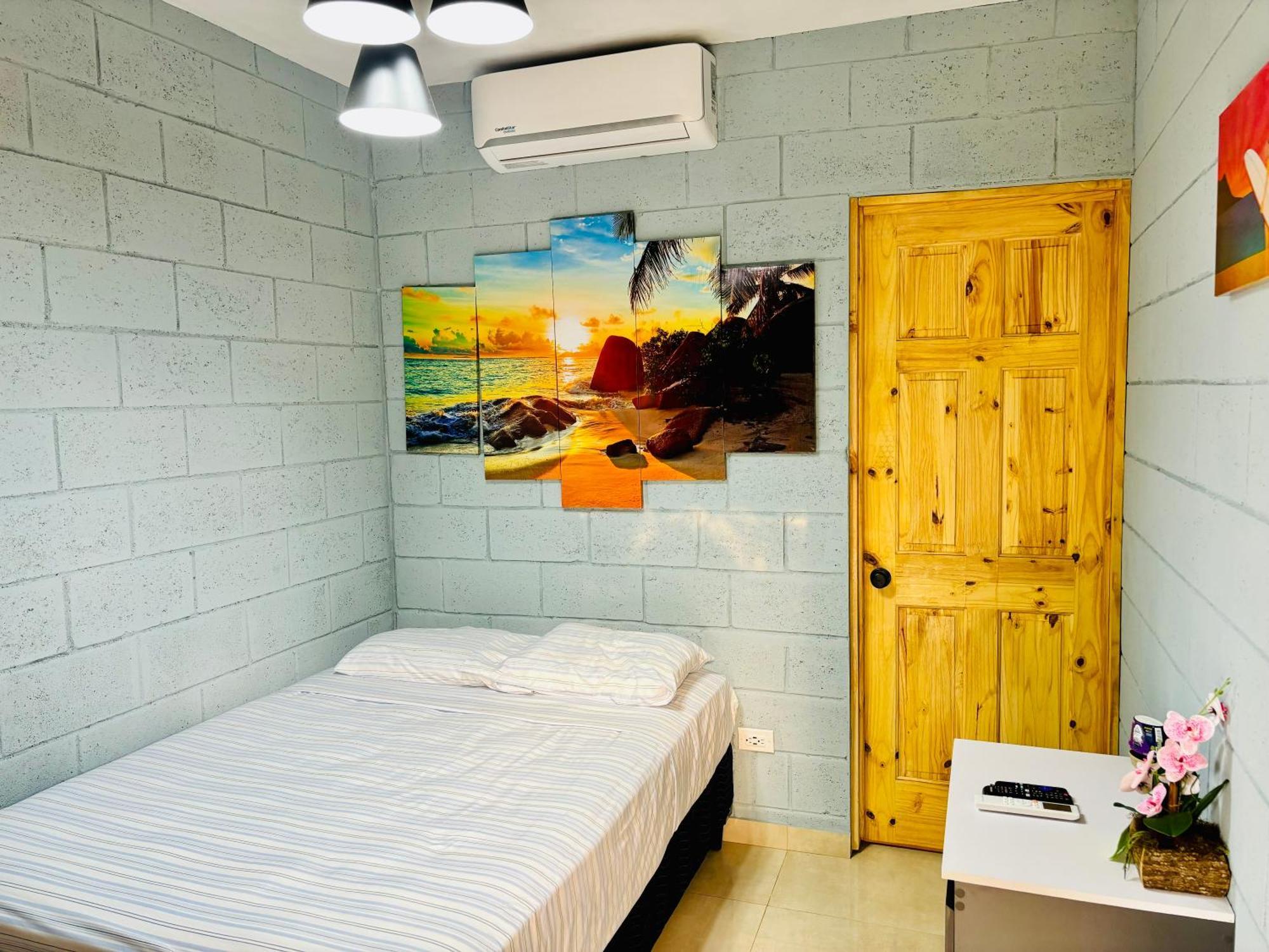 Hostal Camila'S Tamanique Zewnętrze zdjęcie