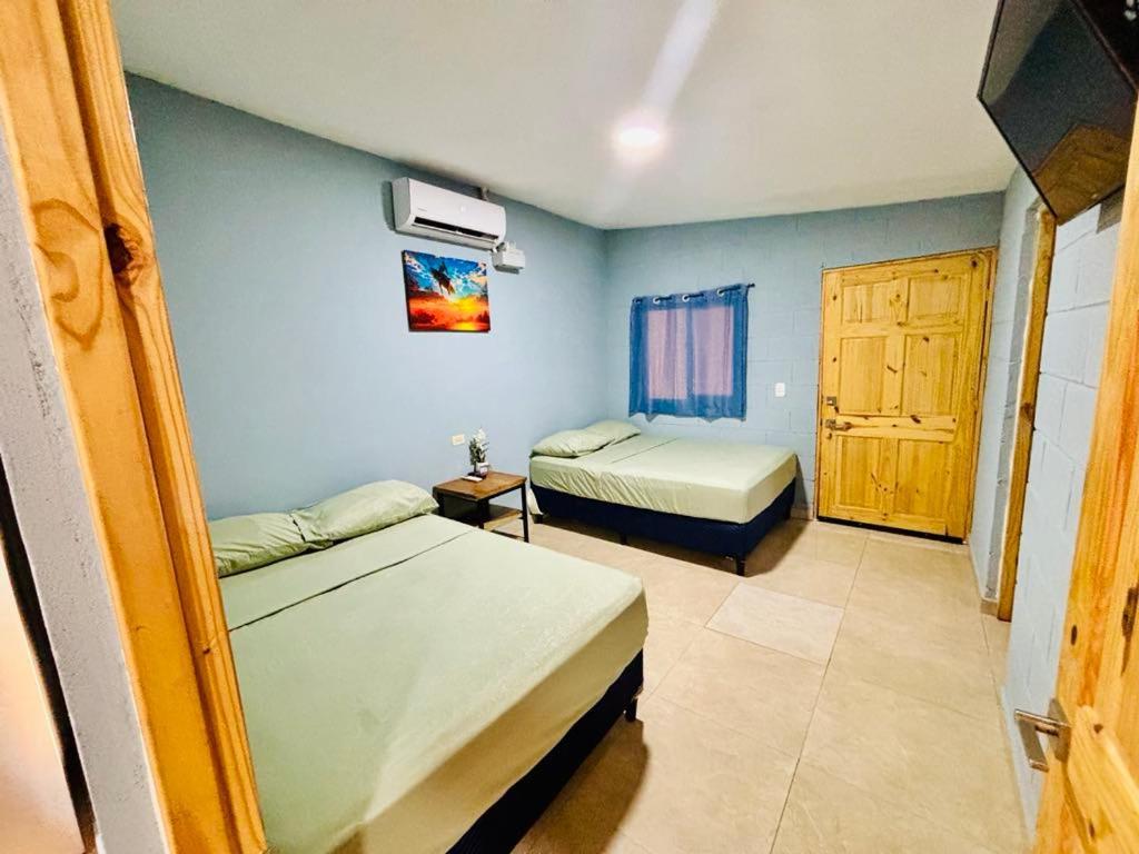 Hostal Camila'S Tamanique Zewnętrze zdjęcie